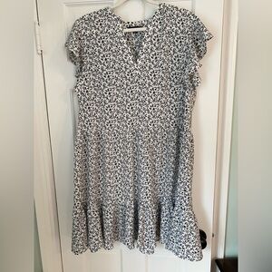 Banana Republic Black and White Leaf Print Dress